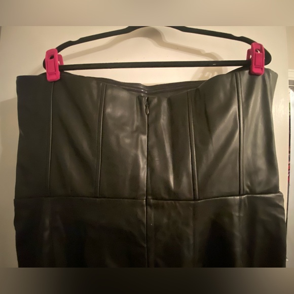 New York & Company Faux Leather Strapless Dress NWT - Picture 9 of 15
